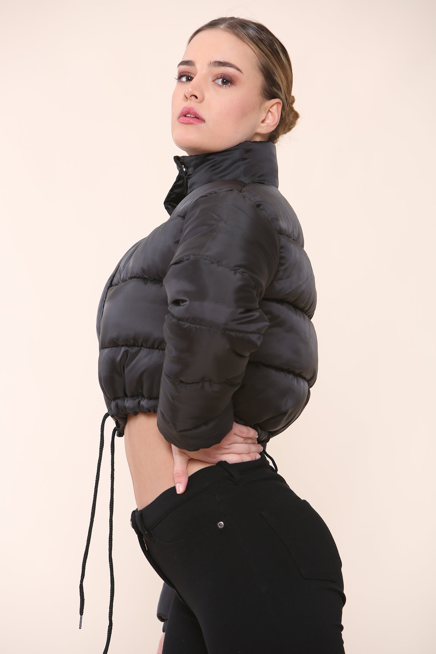 Slay Puffer Jacket: Winter Elegance